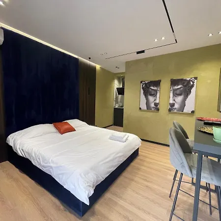 Jt - Yellow דירה *