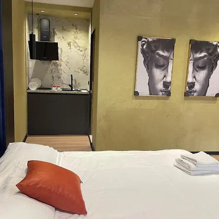 Jt - Yellow דירה *